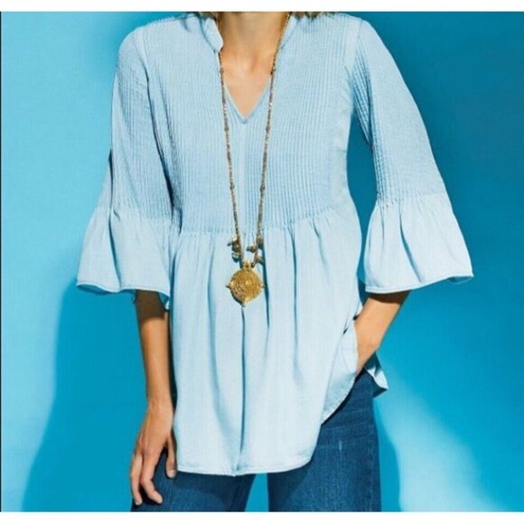Soft Surroundings Top Womens PM Blue Bell Sleeve Chambray Cottagecore Coastal - Picture 2 of 10